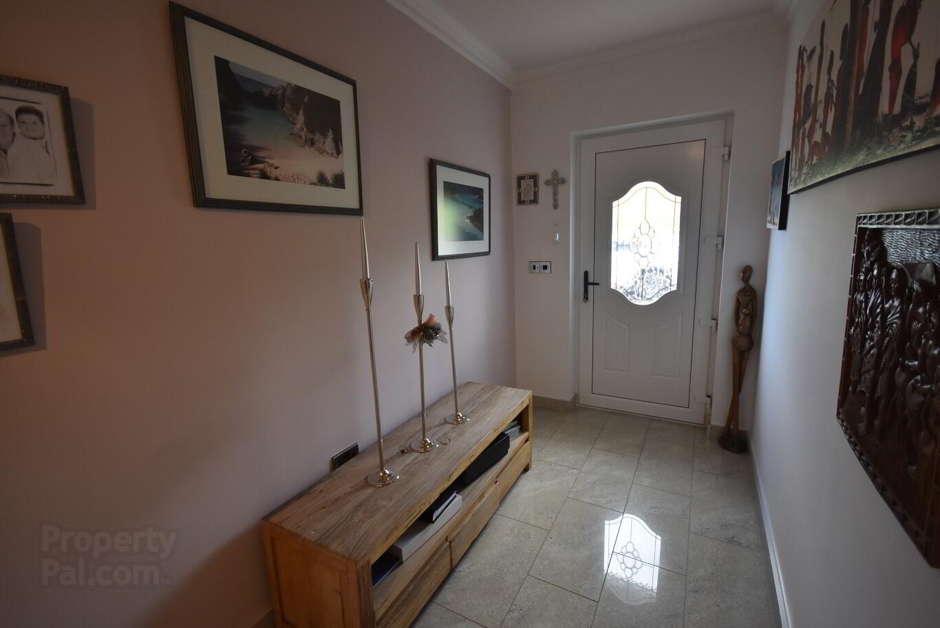 Magnificient 4 Bedroom House Overlooking Stunning Mulroy Bay, Kerrykeel