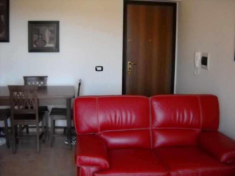 Beautiful 1 Bedroom Apartment, Caulonia Marina, Calabria, italy