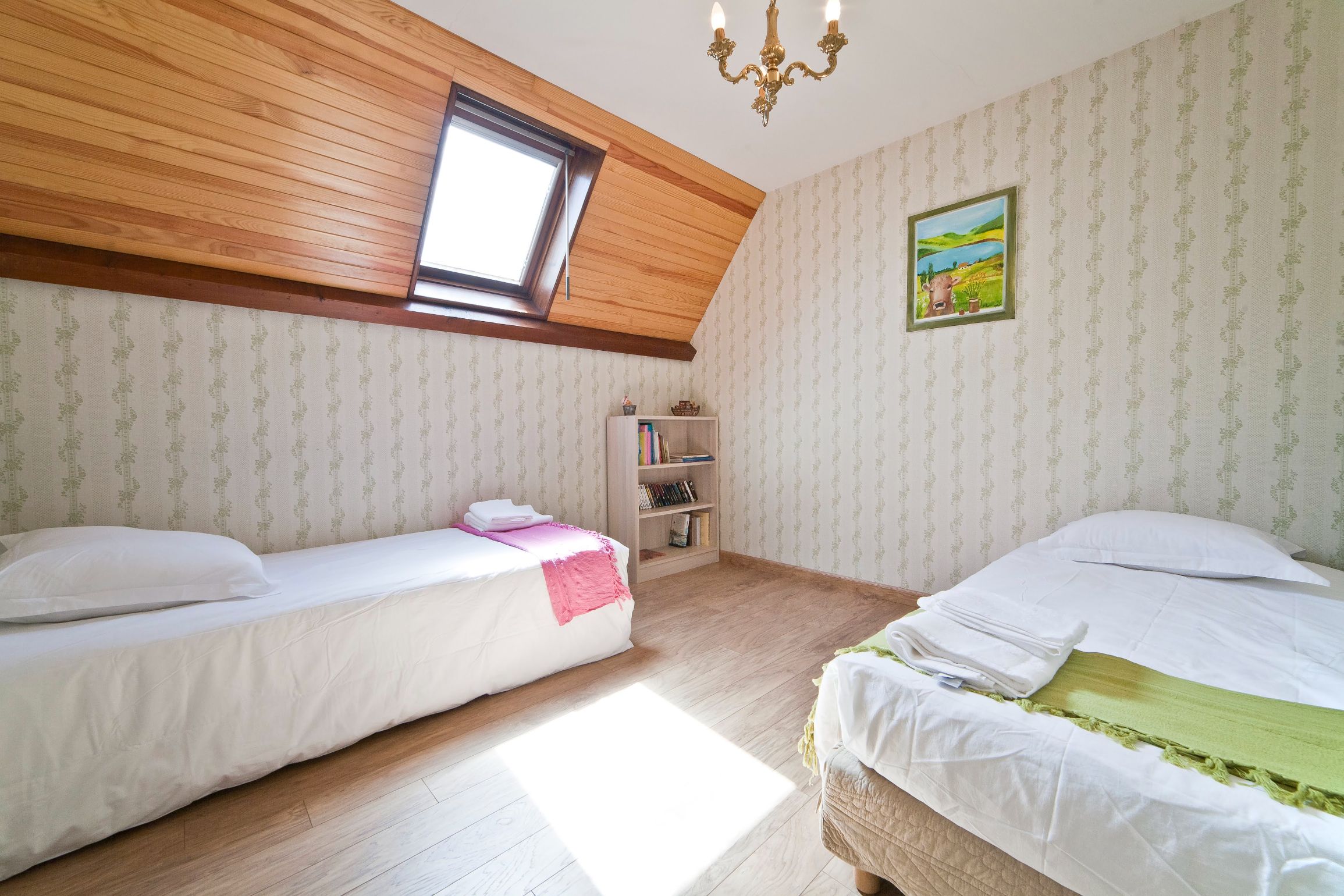 2 Stunning Houses Plus 1 SelfContained Apartment, Gourdon, Lot, France